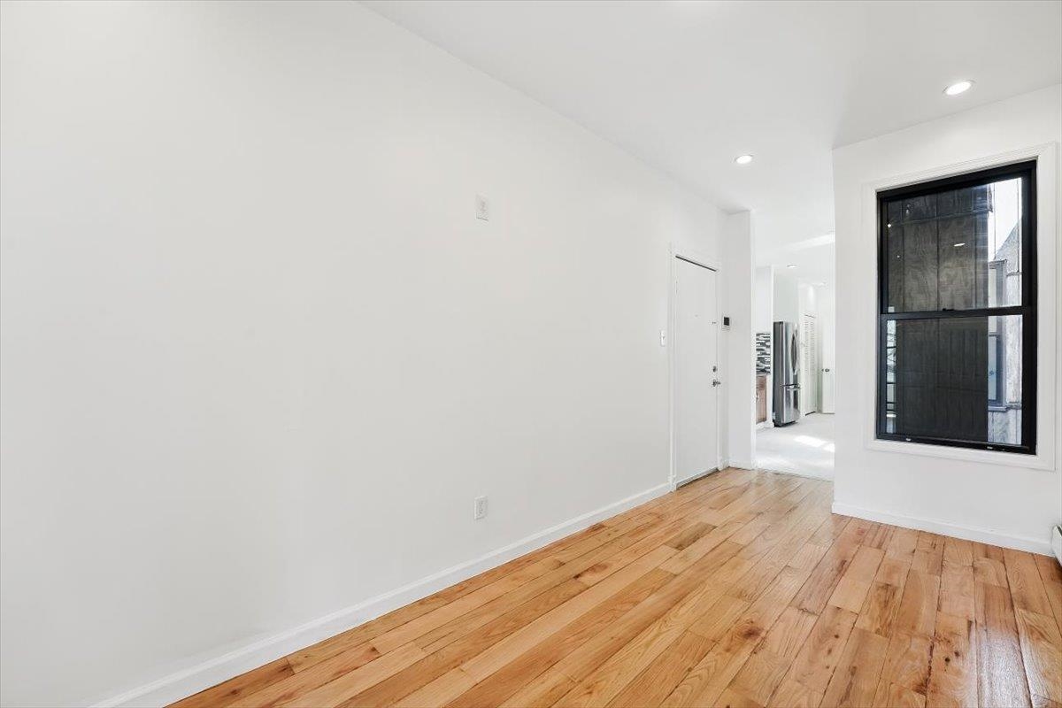 138 Leonard St #2R, Jersey City, New Jersey image 3