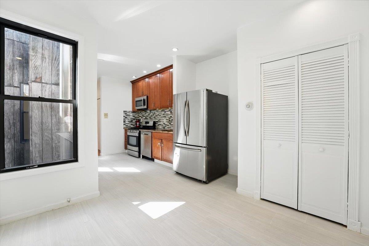 138 Leonard St #2R, Jersey City, New Jersey image 9