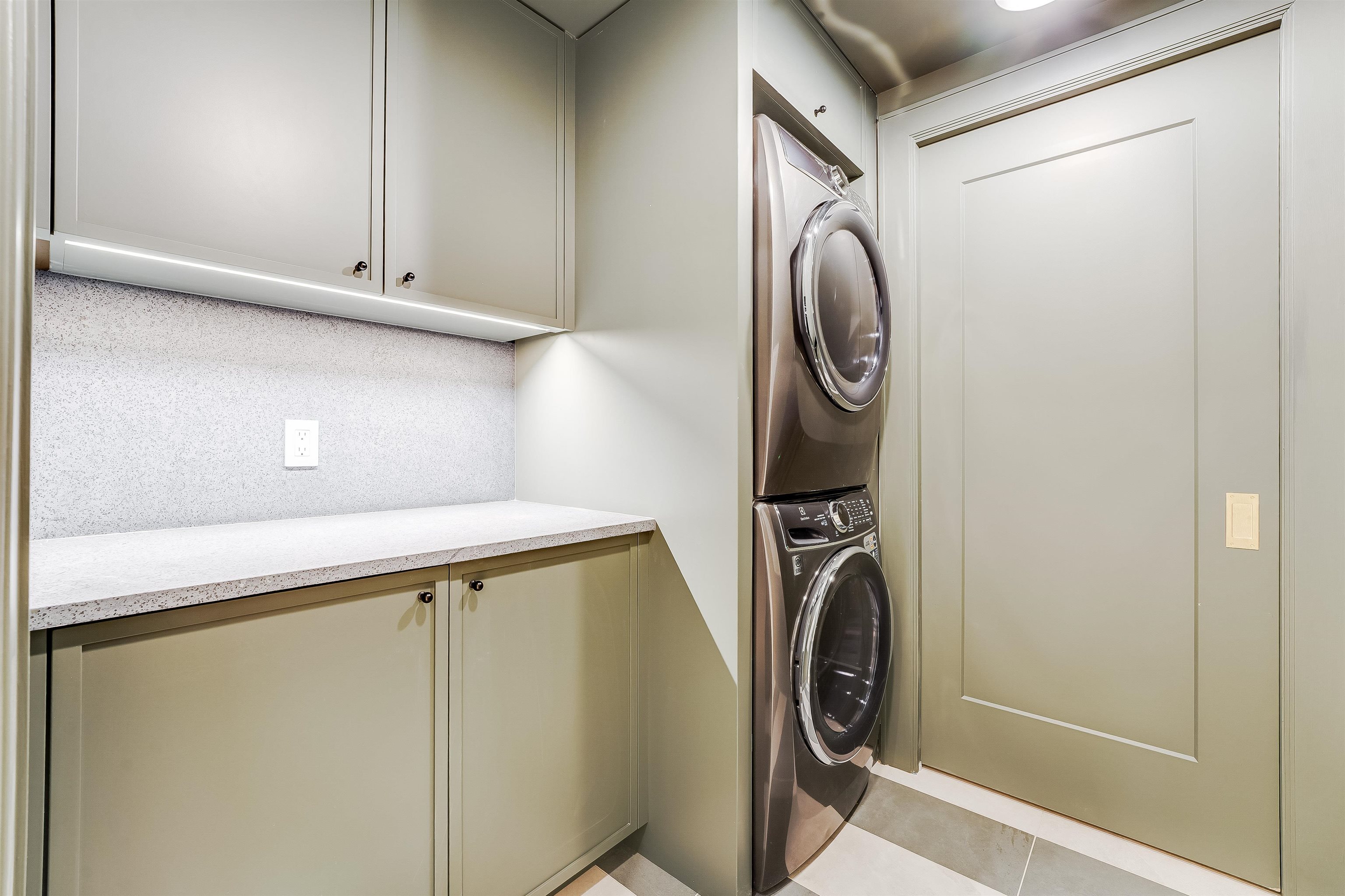 81 Madison St #2, Hoboken, New Jersey image 30