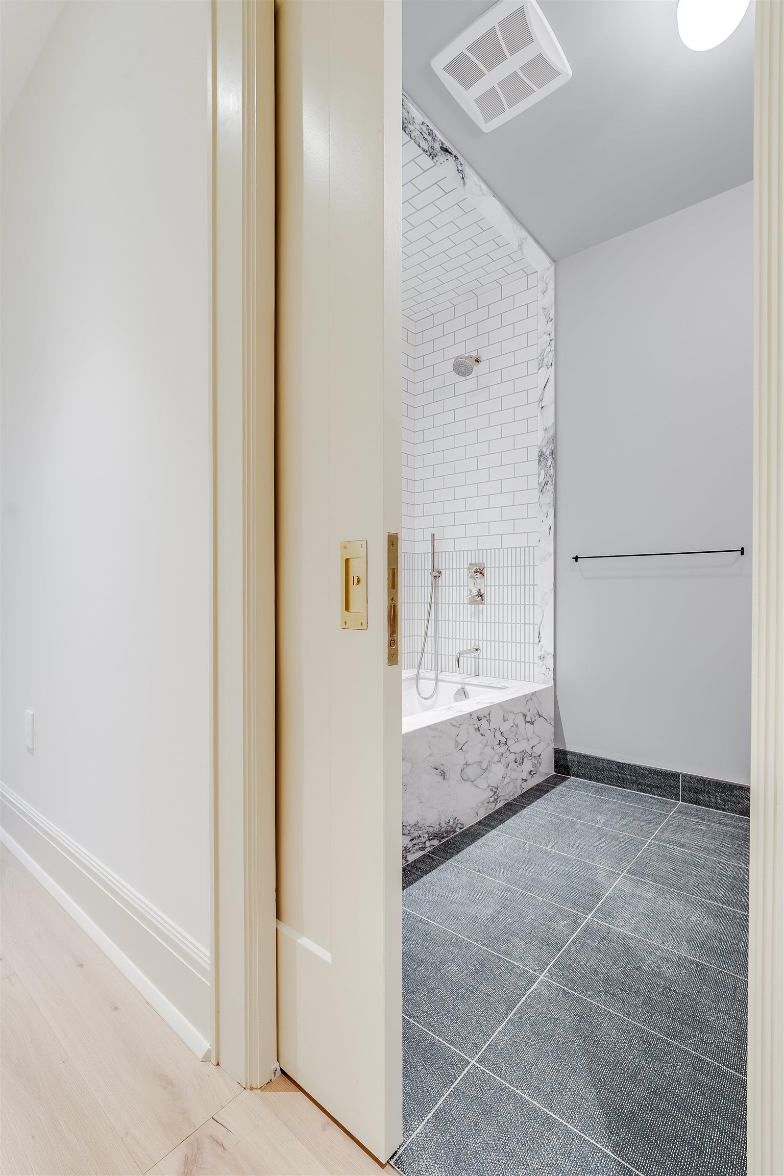 81 Madison St #2, Hoboken, New Jersey image 40