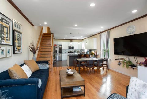 Homes For Rent - 86 Oak St #2<br/> Jersey City, NJ 07304