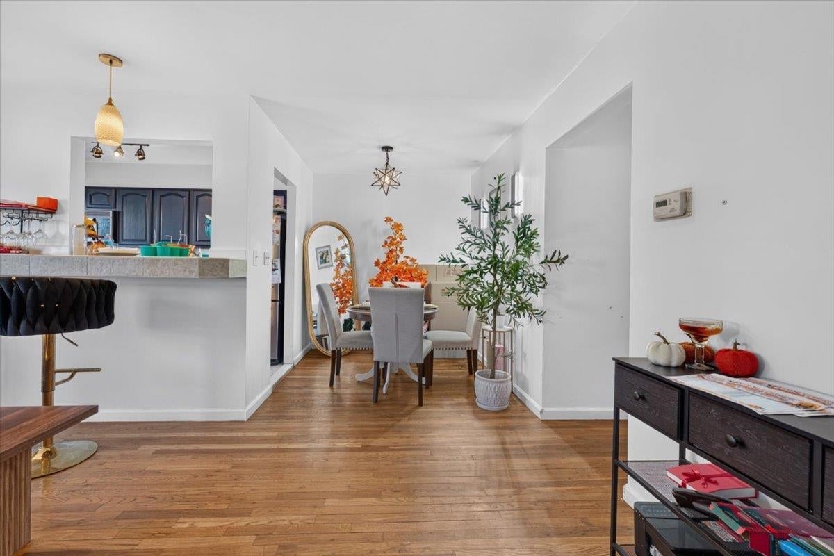 21 CROSSGATE RD