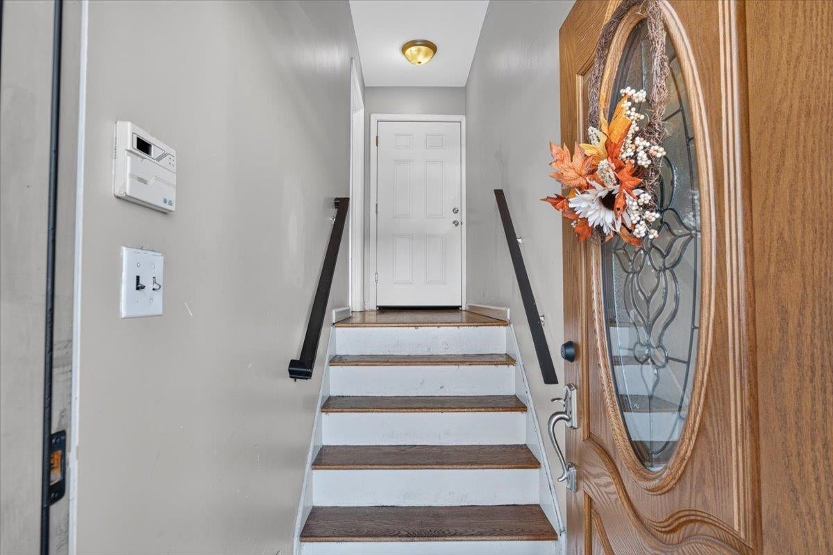 21 CROSSGATE RD