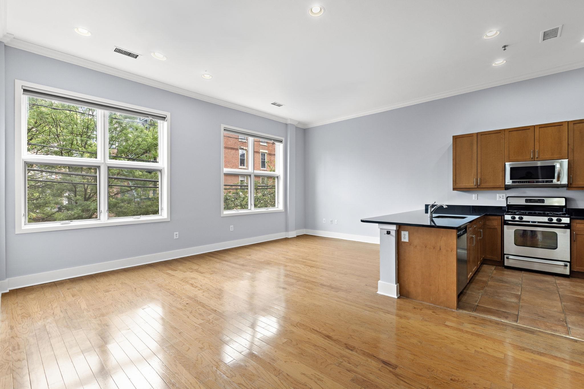 187 Warren St #202, Jersey City, New Jersey image 3