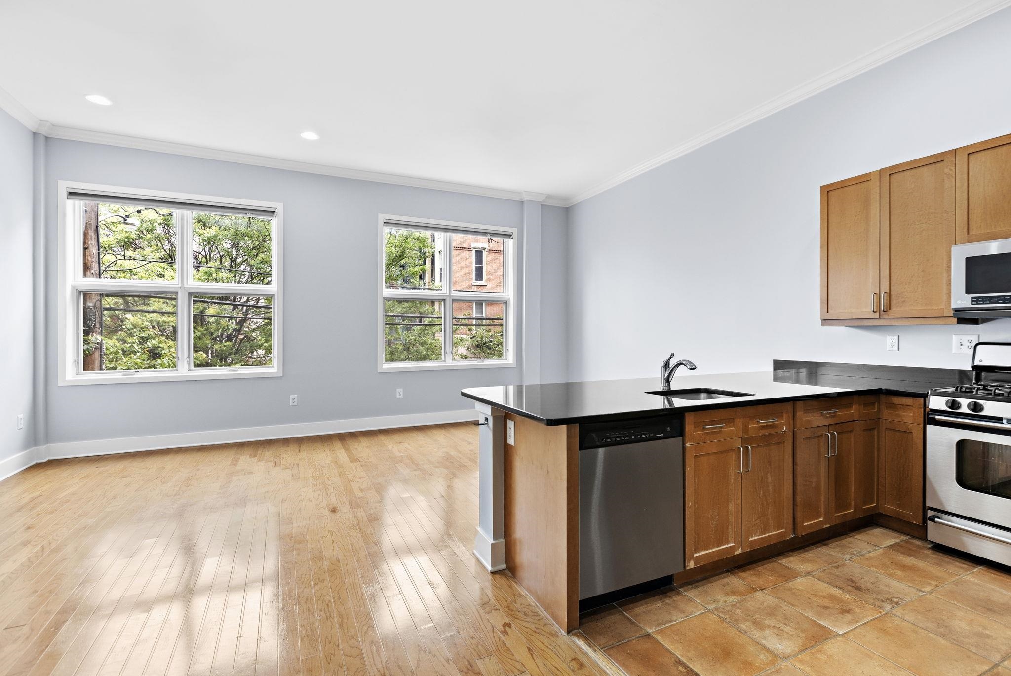 187 Warren St #202, Jersey City, New Jersey image 4