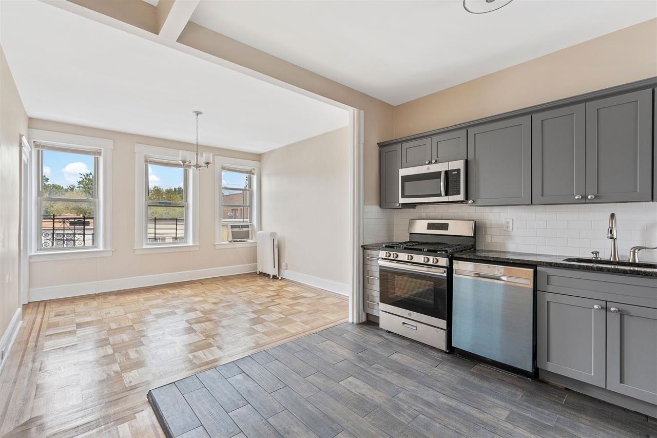 16 Belvidere Ave #3F, Jersey City, New Jersey image 1