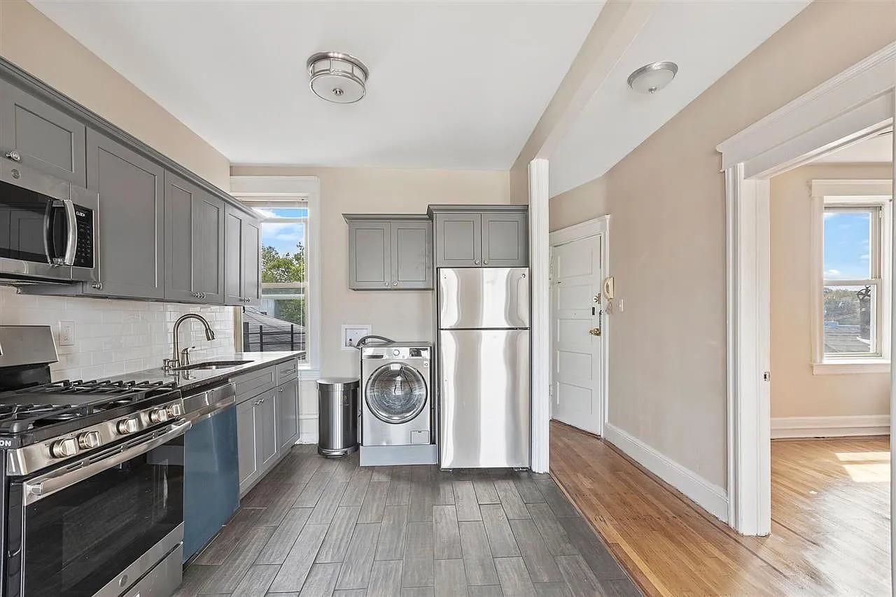 16 Belvidere Ave #3F, Jersey City, New Jersey image 2