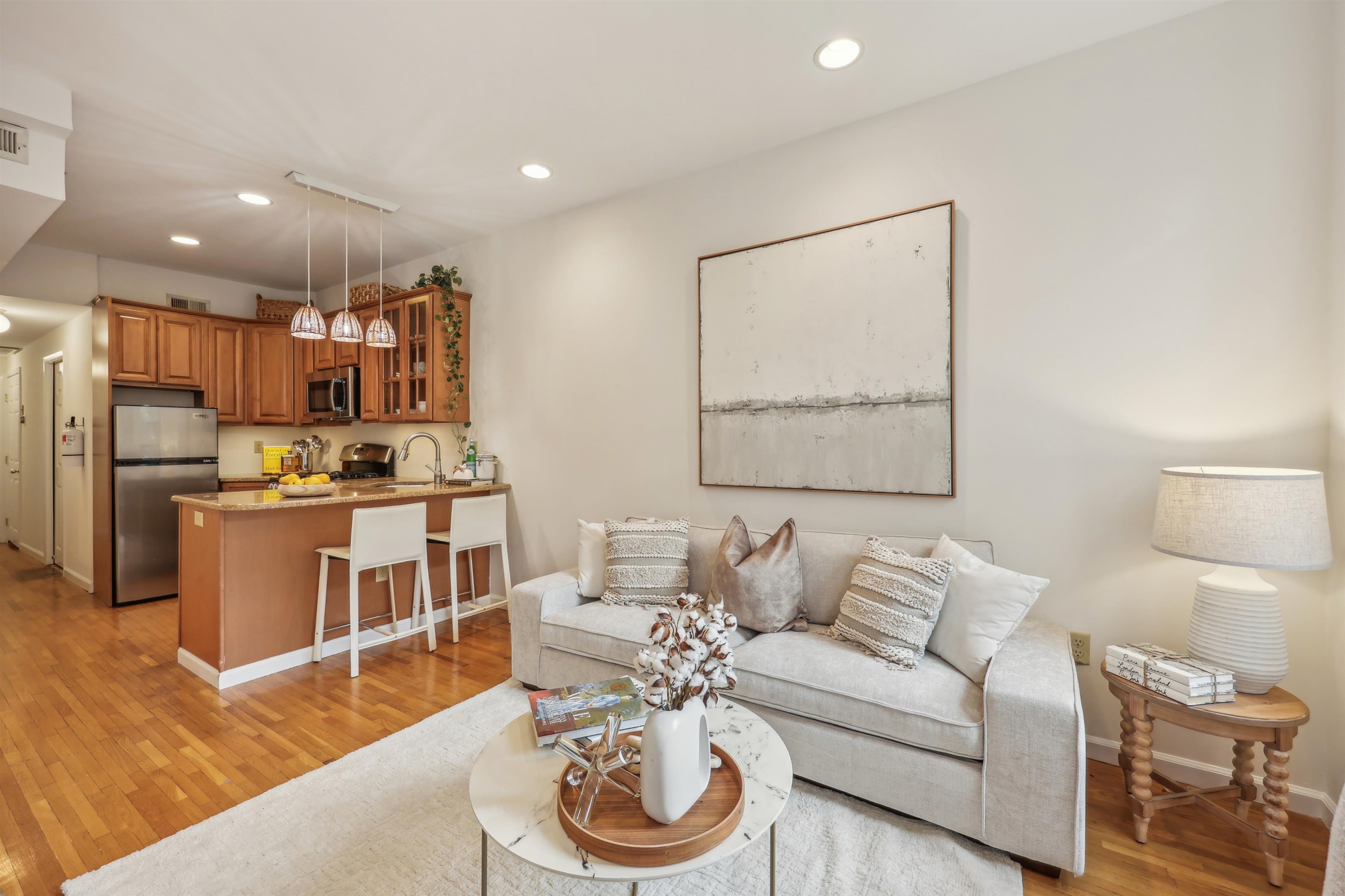 123 Washington St #2R, Hoboken, New Jersey image 2