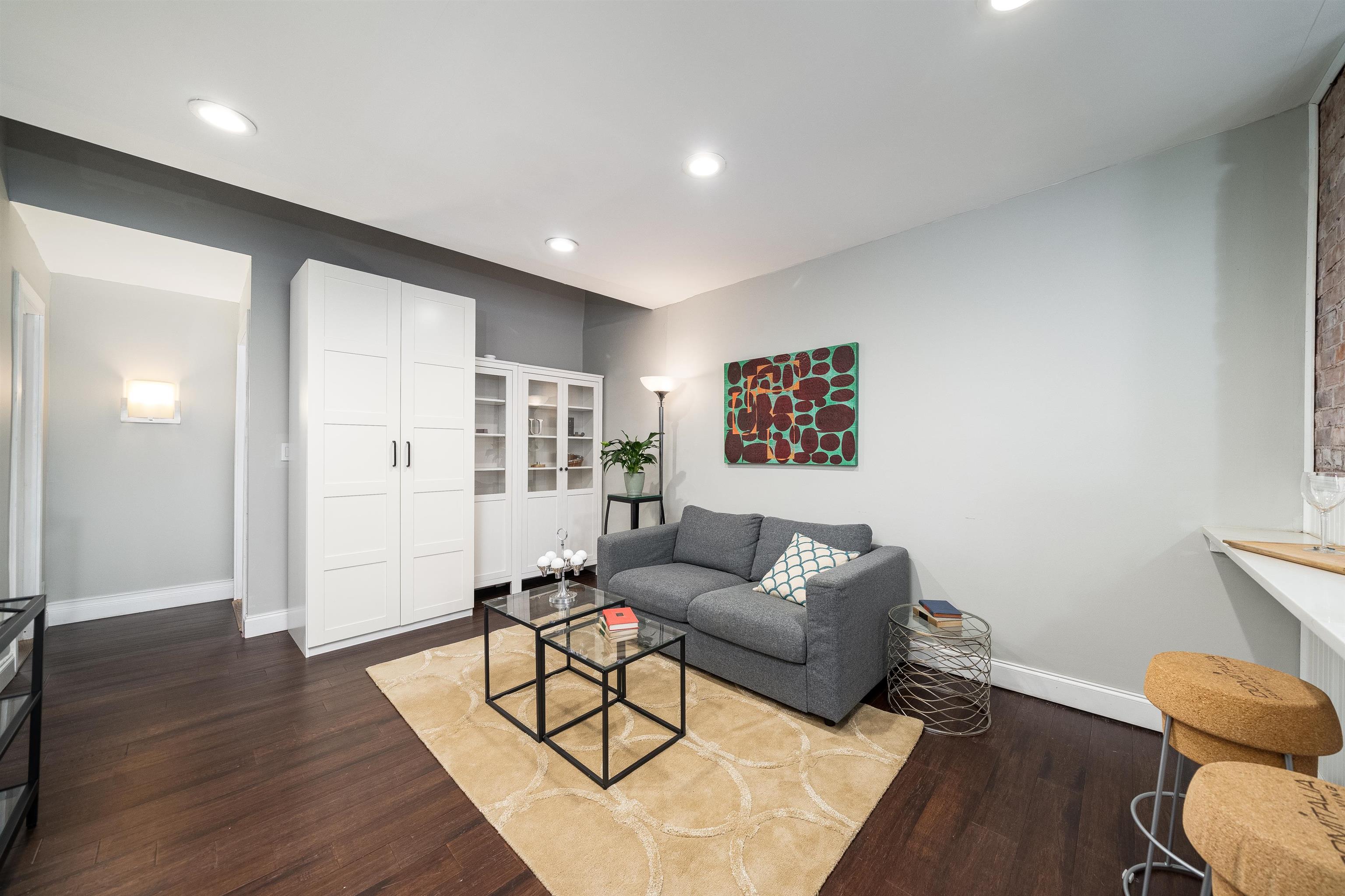 358 6th St #3L, Hoboken, New Jersey image 3