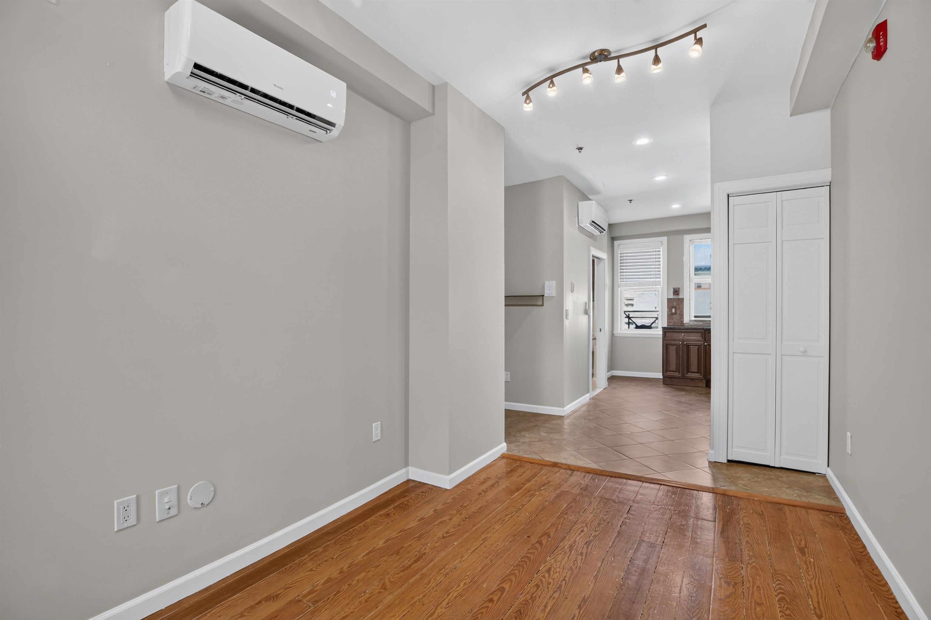Search Homes 3 60 MADISON ST 3R