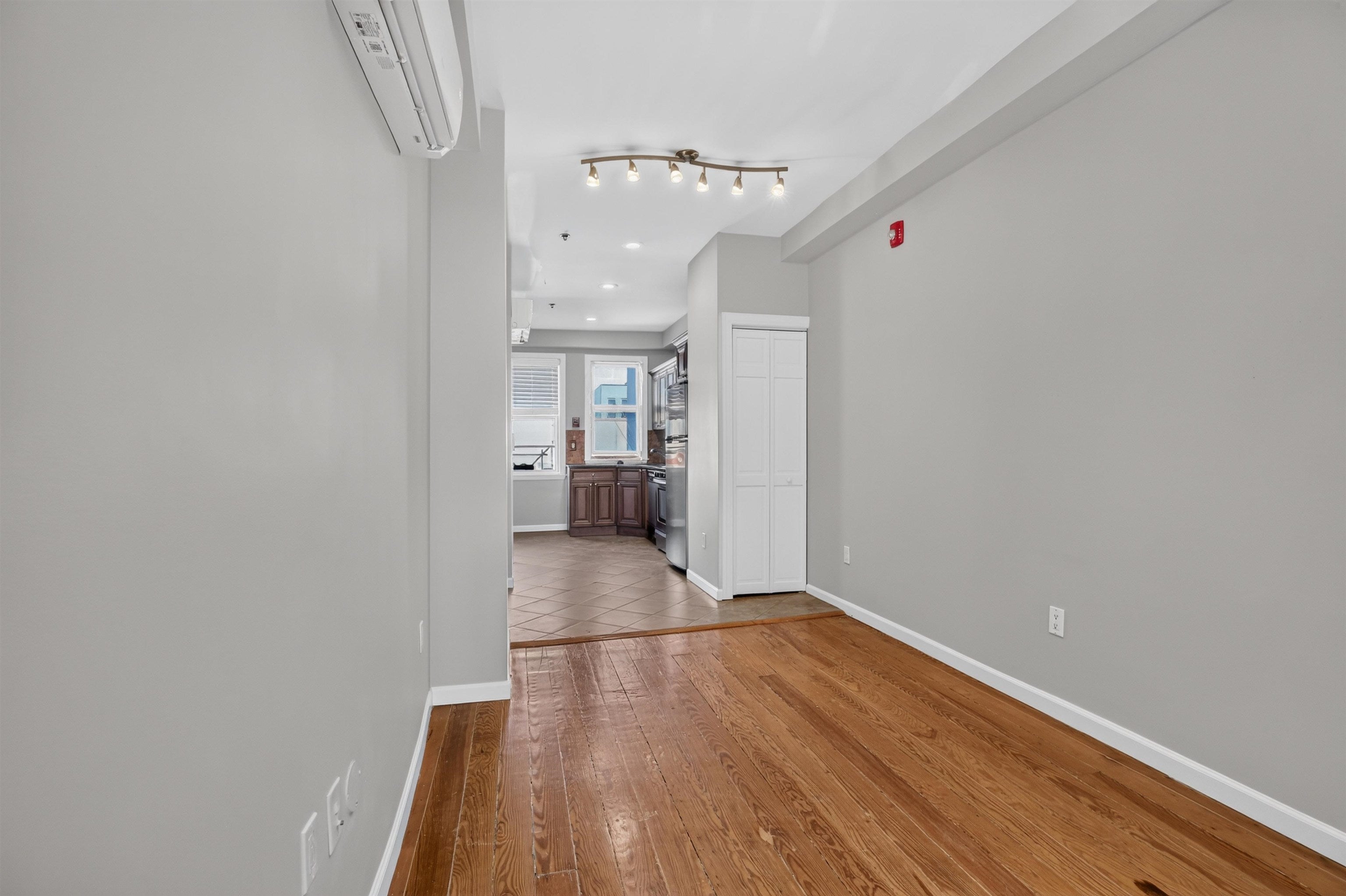 Search Homes 4 60 MADISON ST 3R