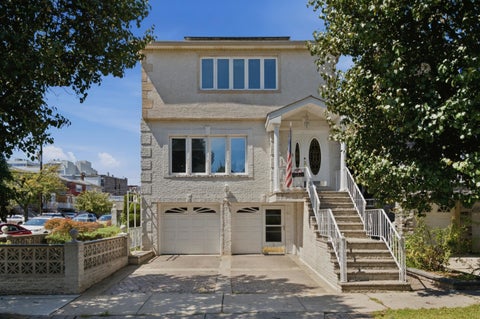 Multifamily For Sale - 1 Gregg Lane<br/> Bayonne, NJ 07002