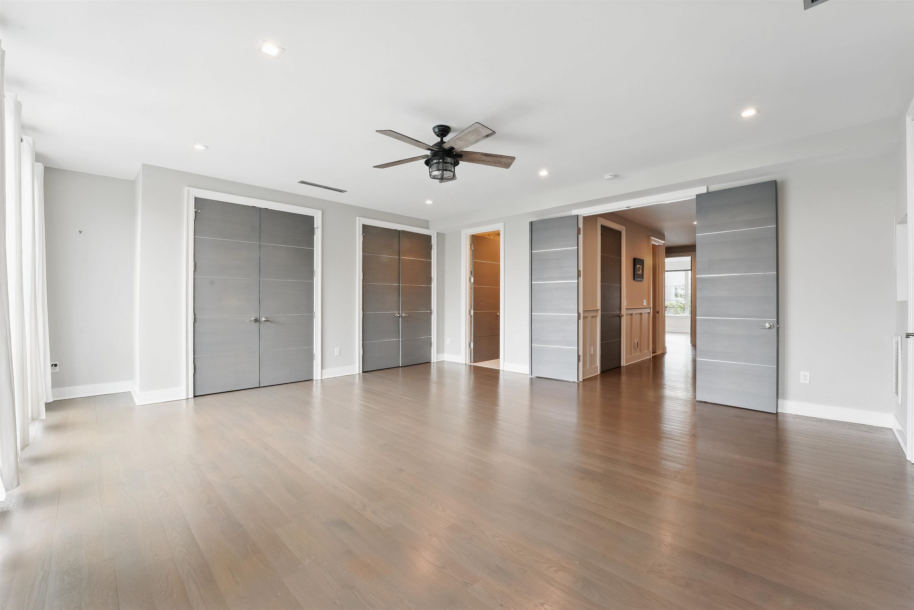 26 Hudson Terrace, Edgewater, New Jersey image 33