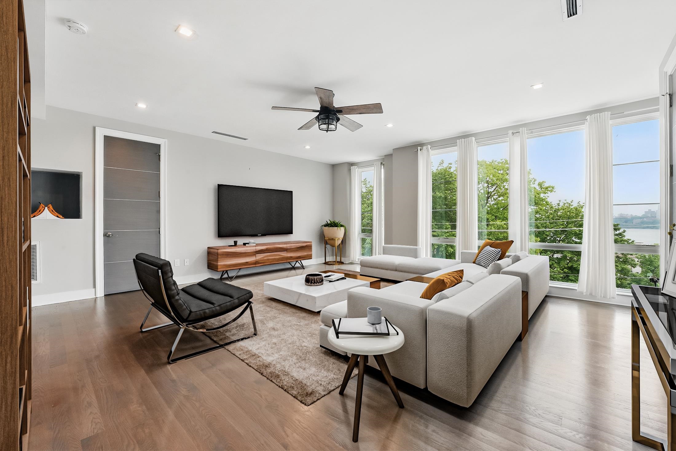 26 Hudson Terrace, Edgewater, New Jersey image 11