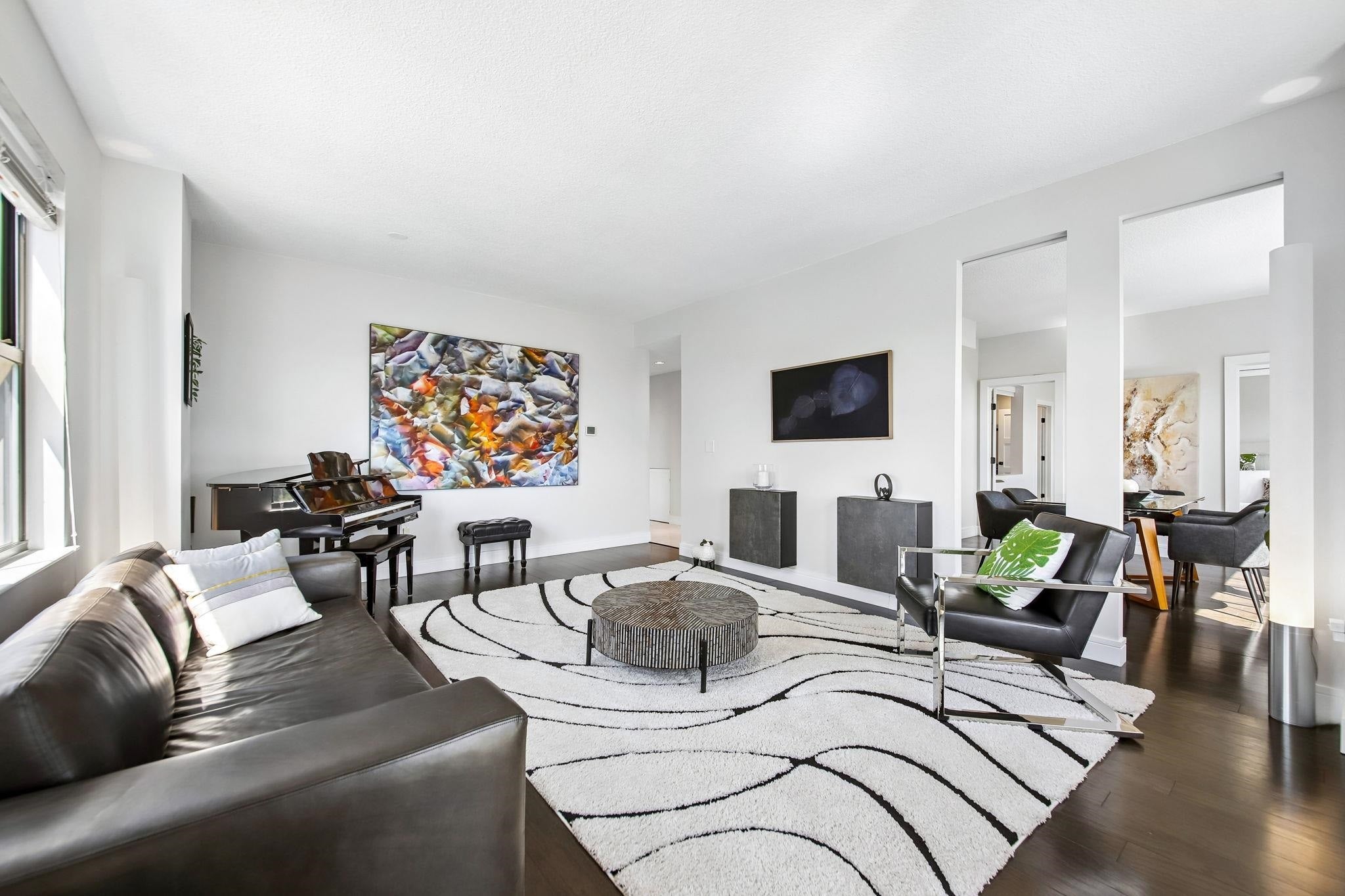 1 GREENE ST 601x