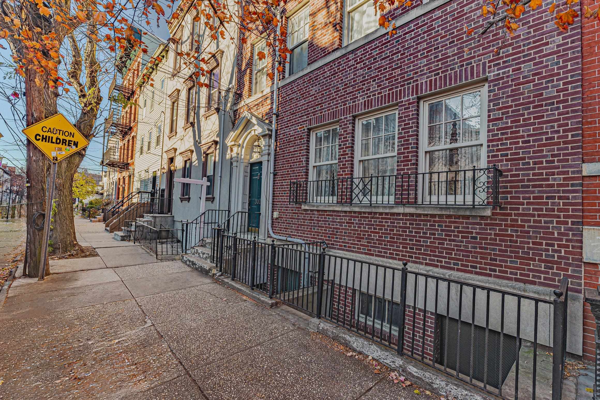 300 2nd St #2, Jersey City, New Jersey image 3