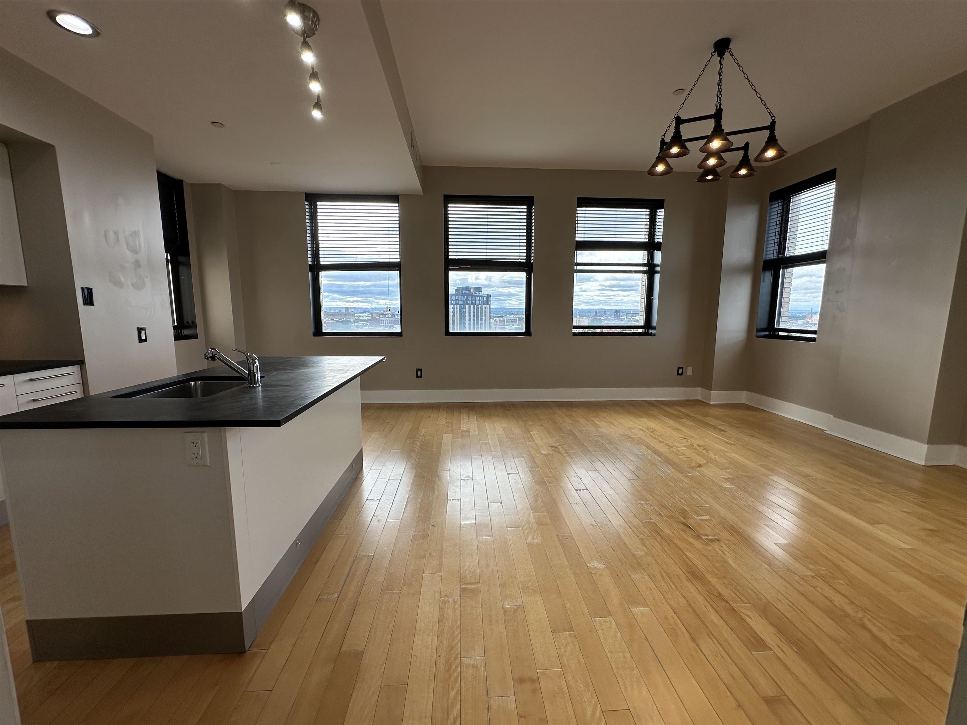 4 Beacon Way #1001, Jersey City, New Jersey image 1