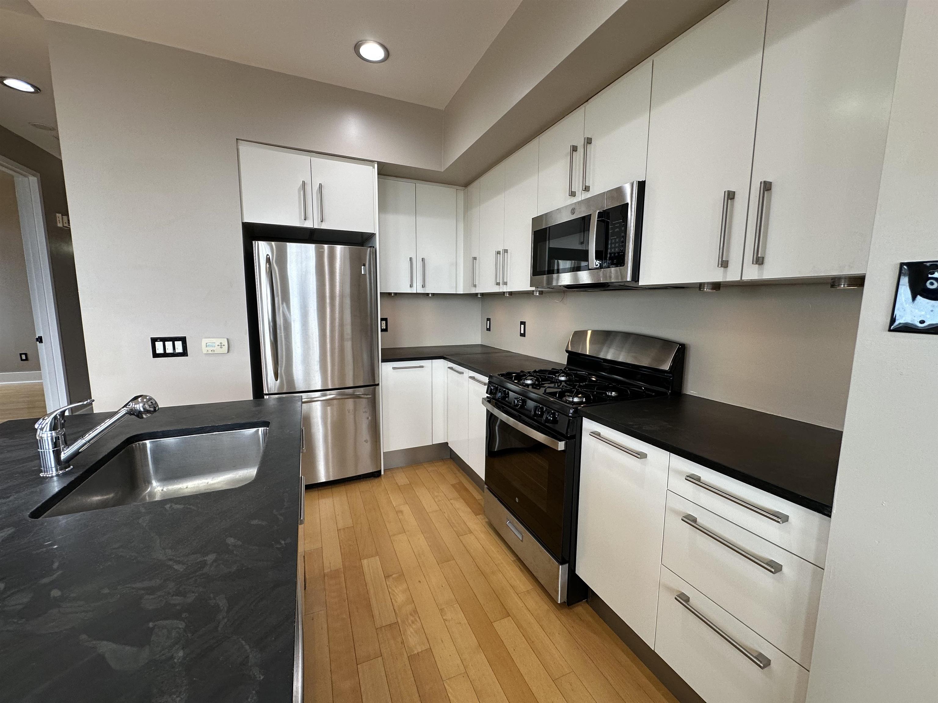 4 Beacon Way #1001, Jersey City, New Jersey image 8
