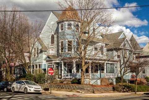 Multifamily For Sale - 16 Fulton St<br/> Weehawken, NJ 07086