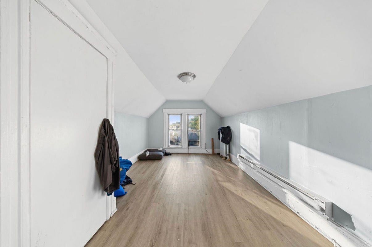 166 BERGEN AVE
