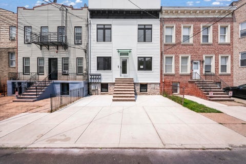 Condo For Sale - 291 New York Ave #1<br/> Hudson County, Jersey City, NJ 07307