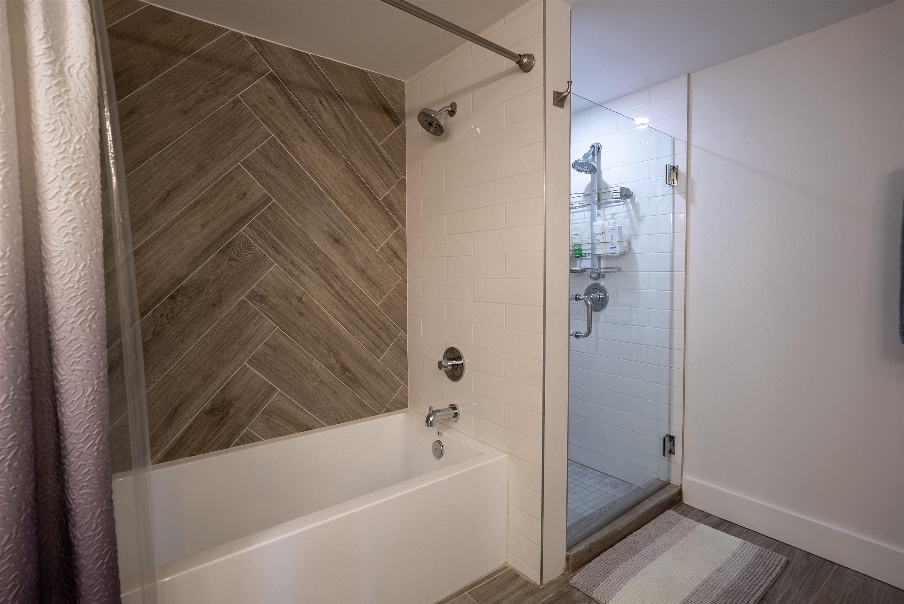 301 Stockton Ct, Edgewater, New Jersey image 15
