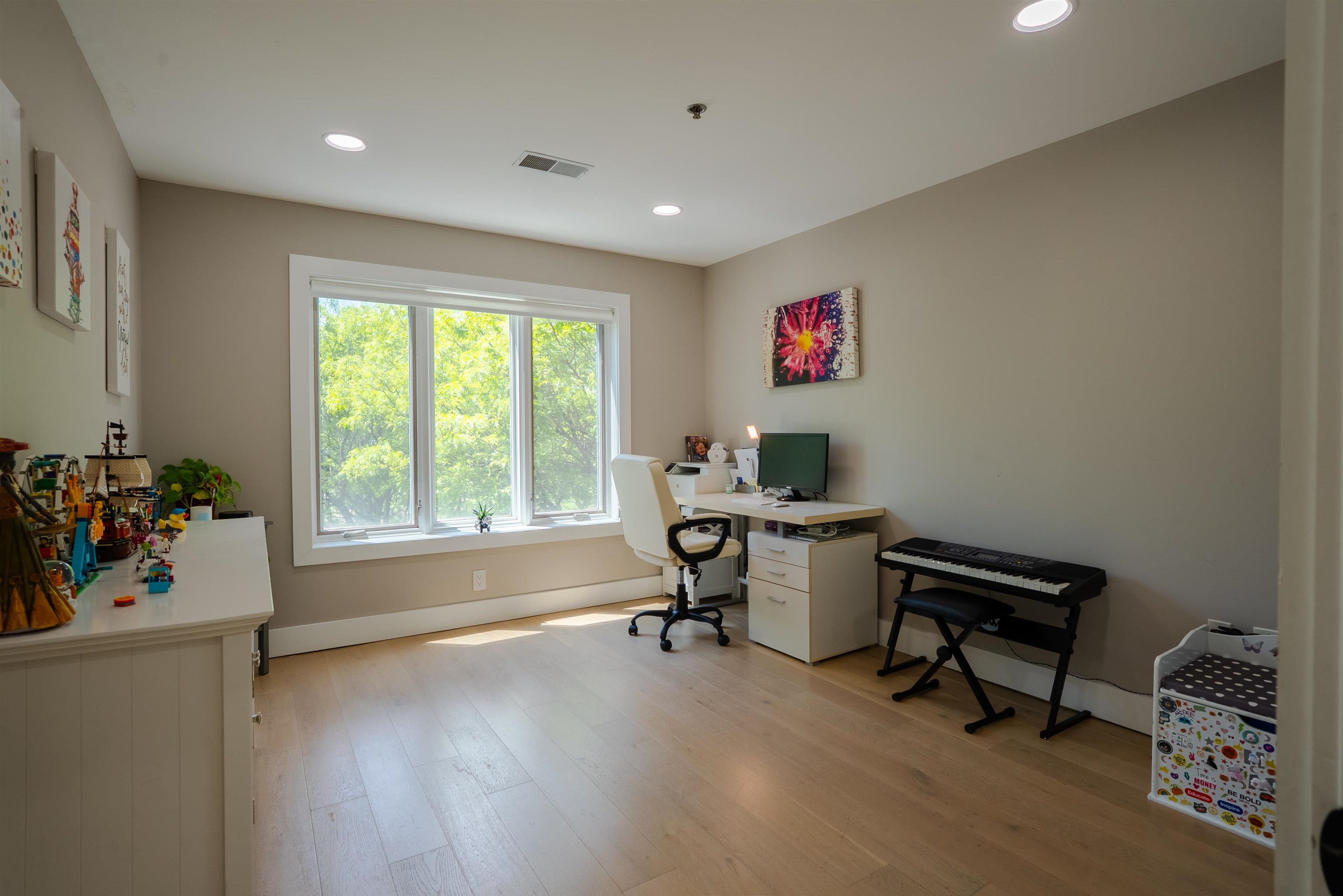 301 Stockton Ct, Edgewater, New Jersey image 19