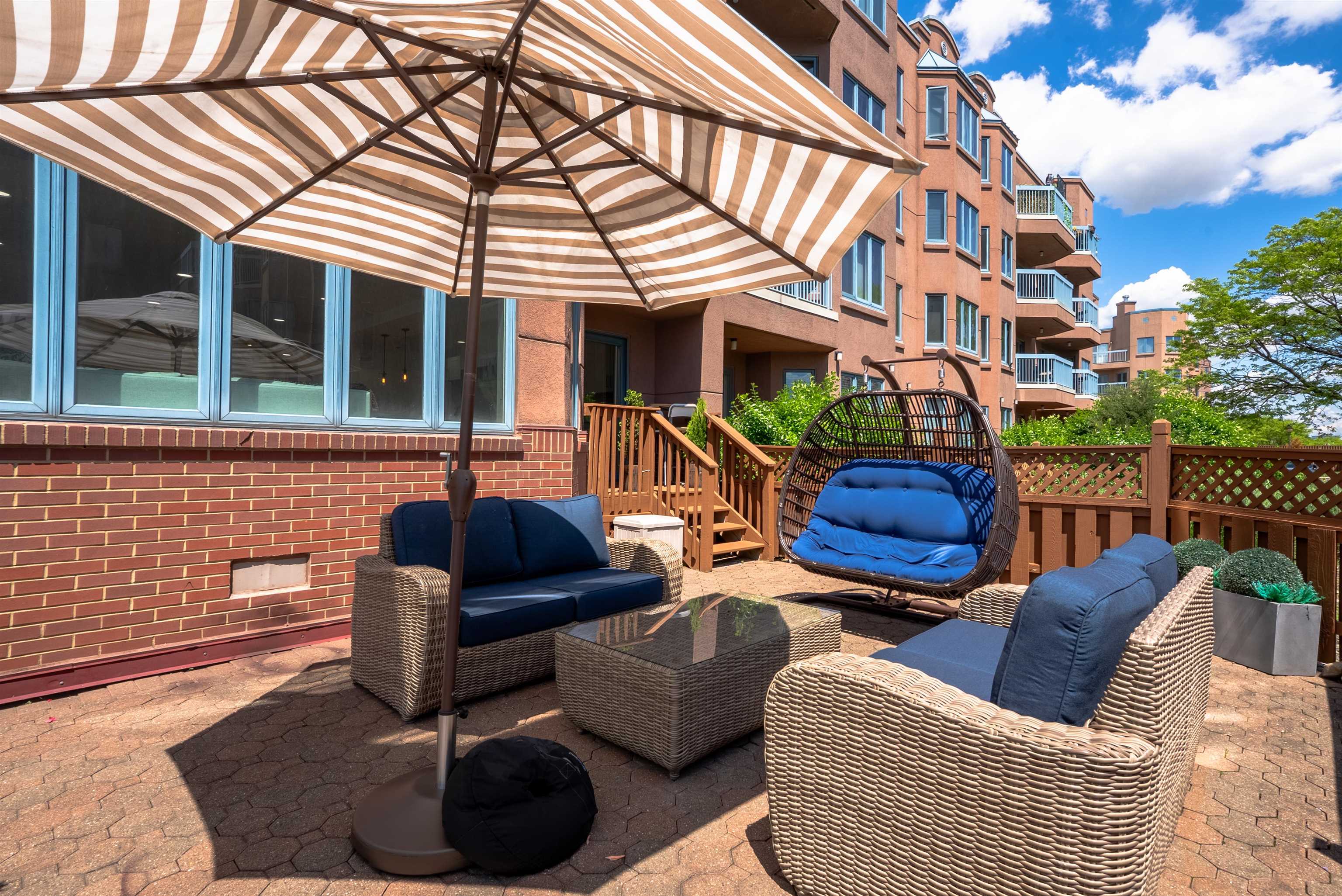 301 Stockton Ct, Edgewater, New Jersey image 23