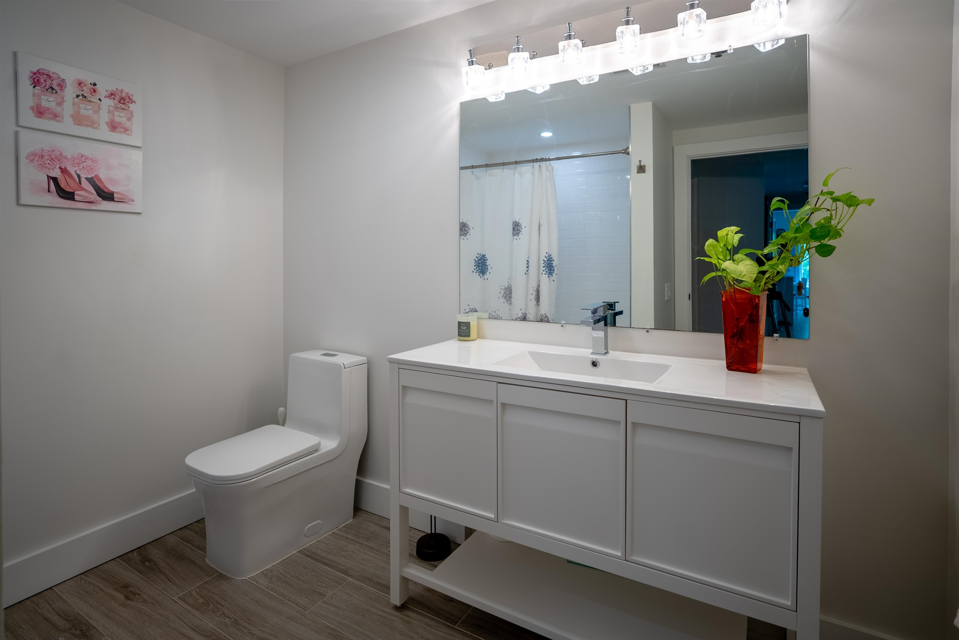 301 Stockton Ct, Edgewater, New Jersey image 17
