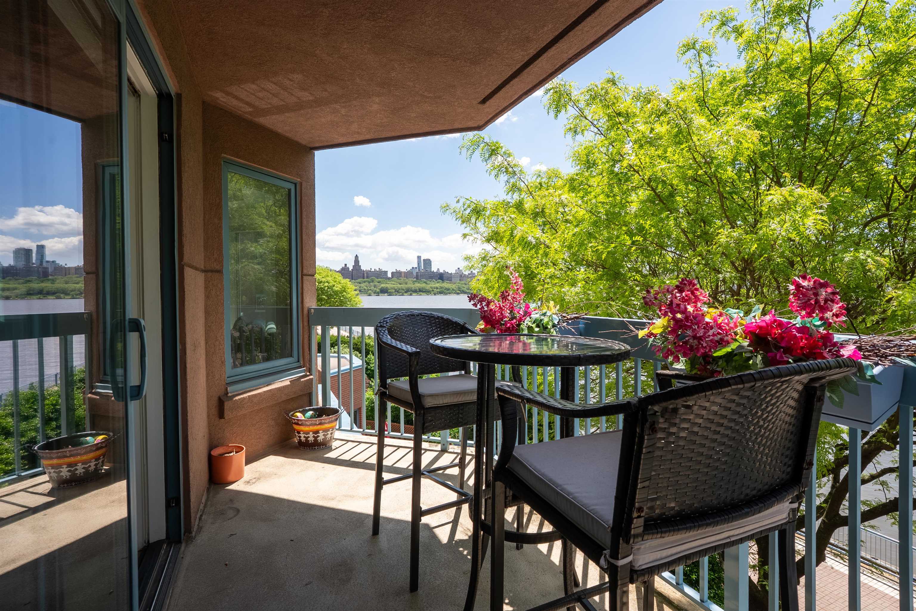 301 Stockton Ct, Edgewater, New Jersey image 21