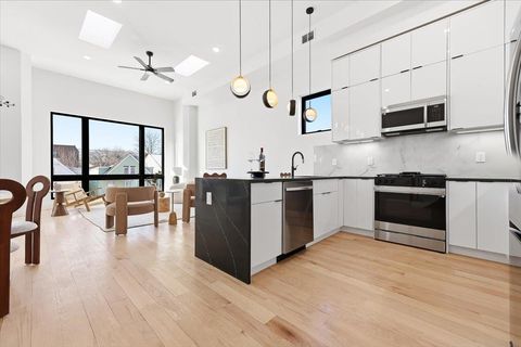 16 DWIGHT ST 2 Jersey City NJ 07305