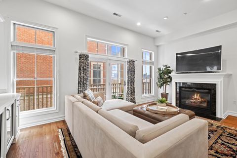 Townhouse For Sale - 36 Regency Pl<br/> Weehawken, NJ 07086