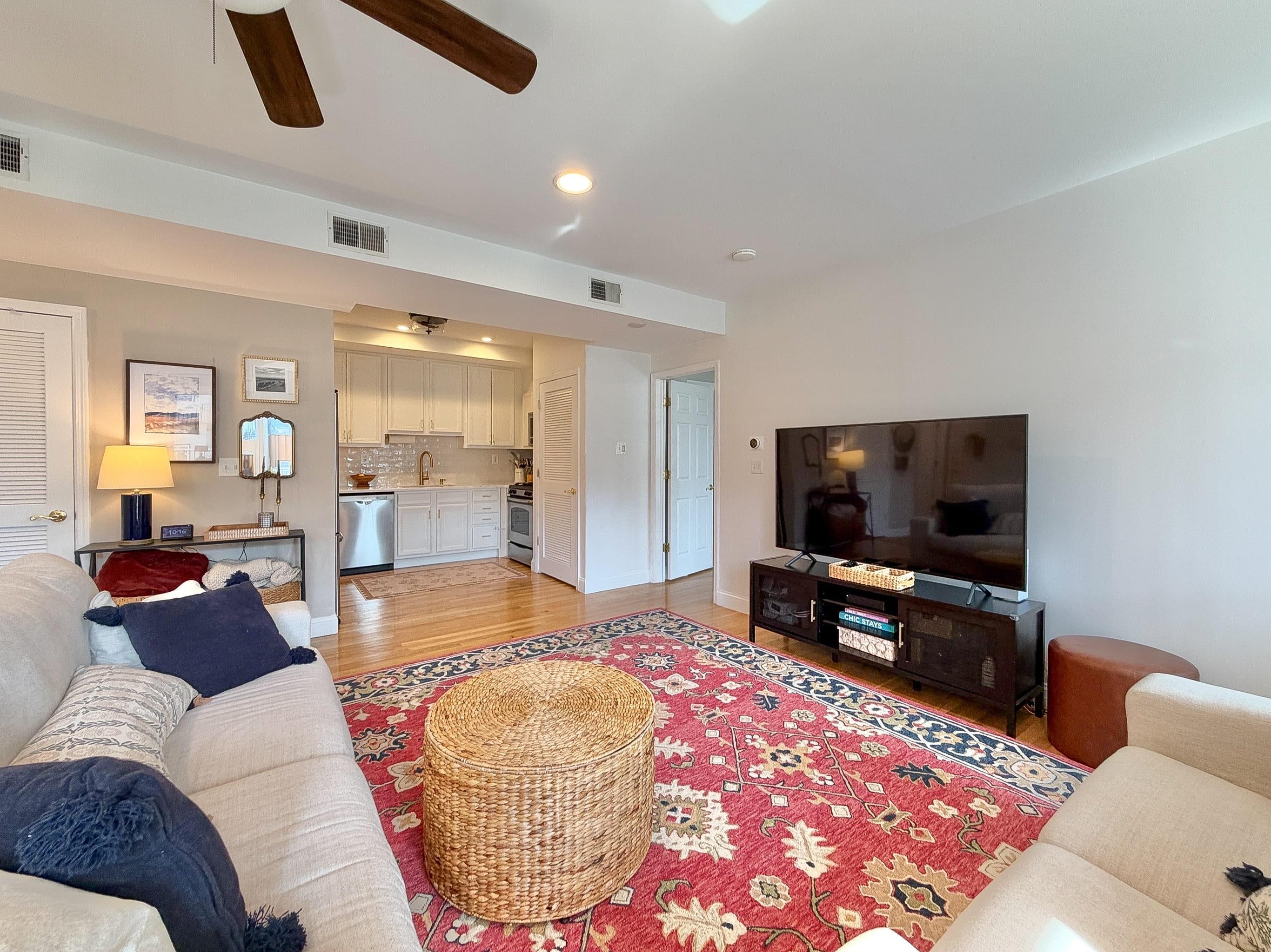 119 MADISON ST 3E