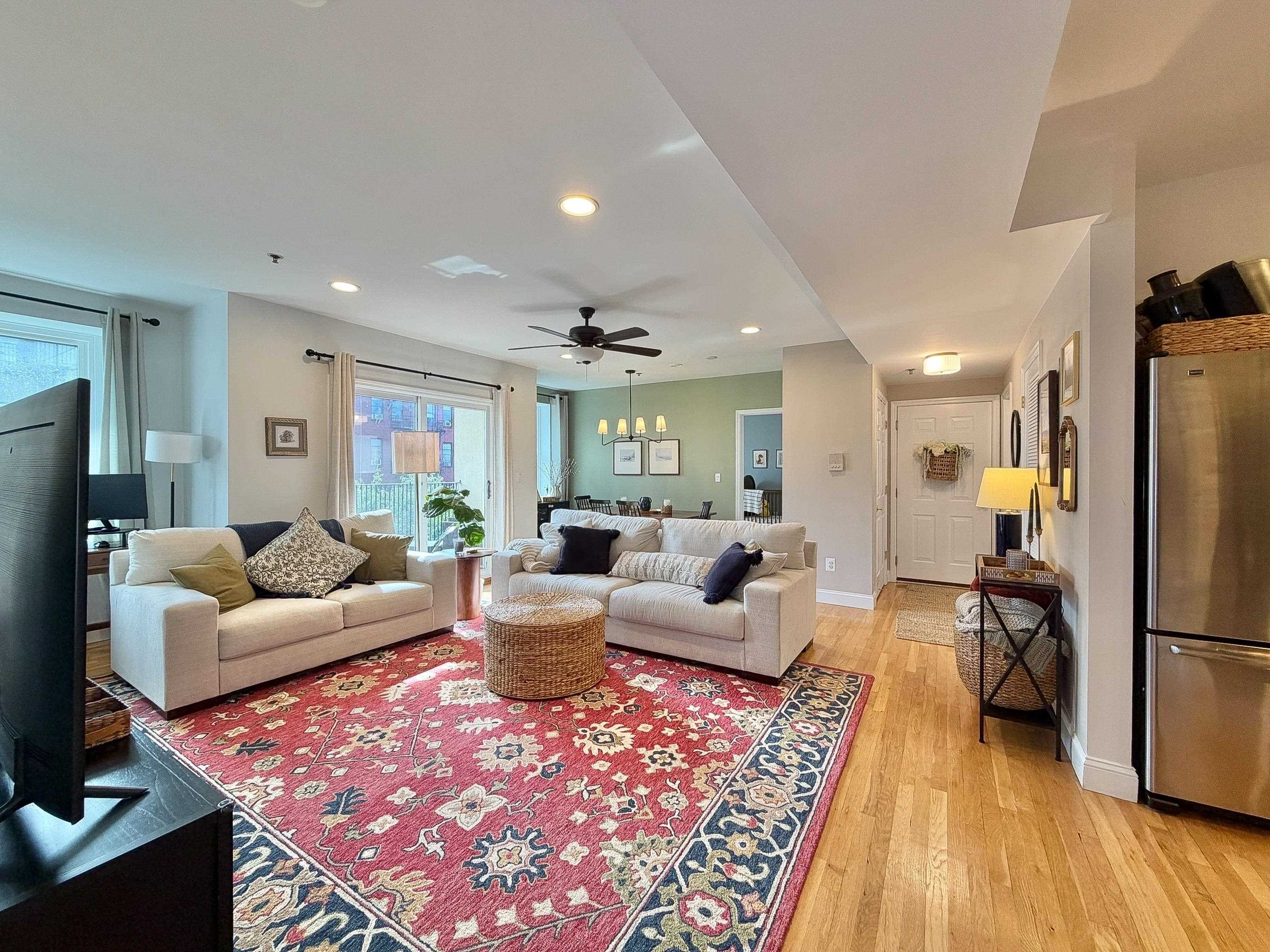 119 MADISON ST 3E