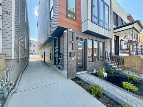 Condo For Sale - 133 North St #2<br/> Jersey City, NJ 07307