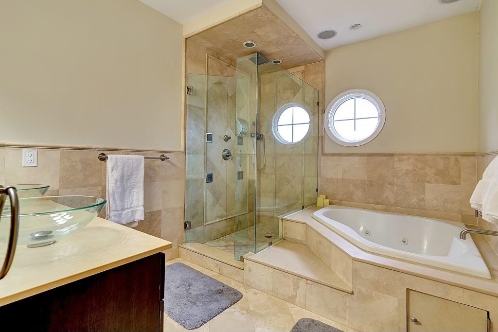 9033 Wall St #9, North Bergen, New Jersey image 1