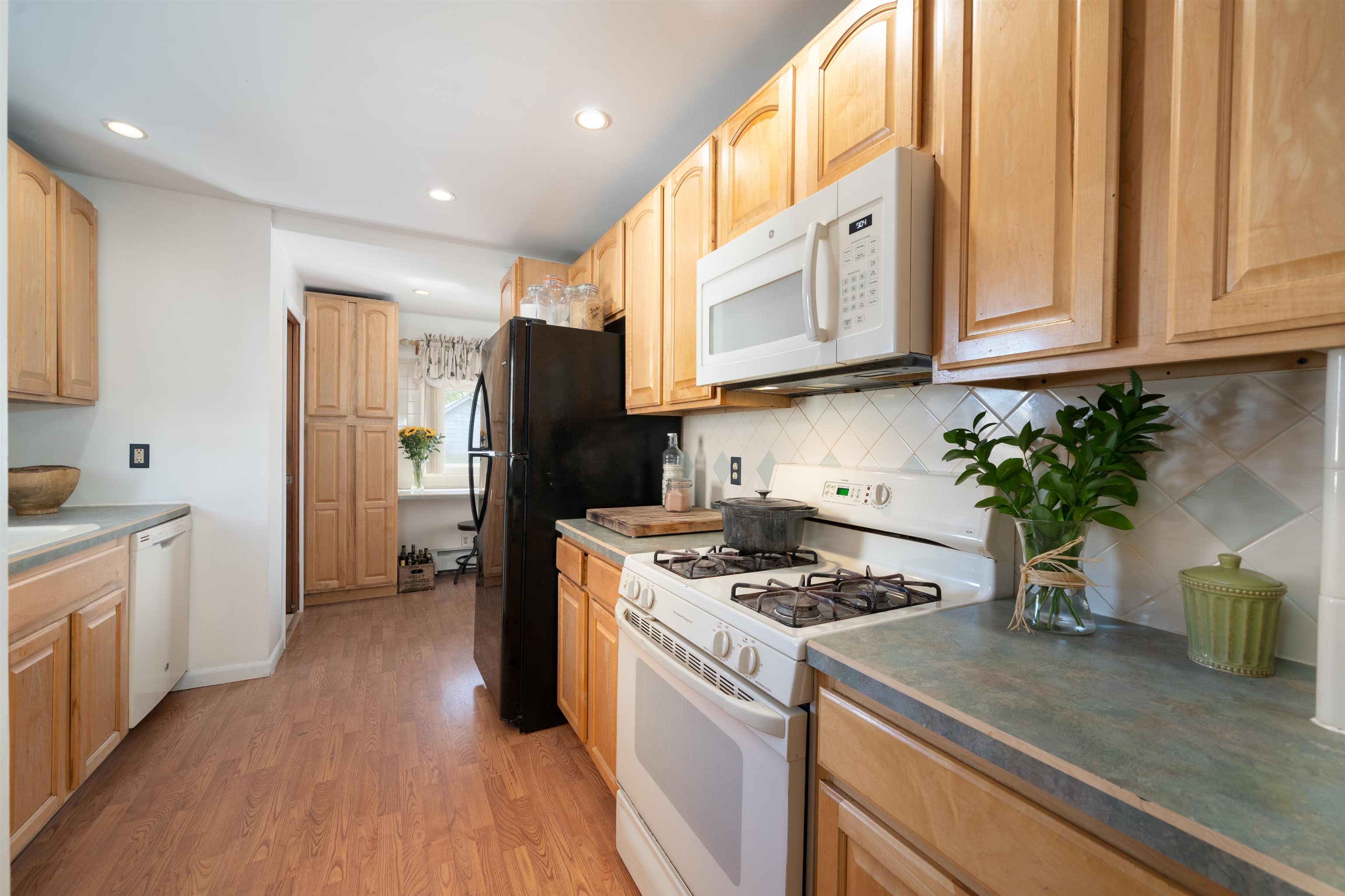 68 Elizabeth Ave, Kearny, New Jersey image 10