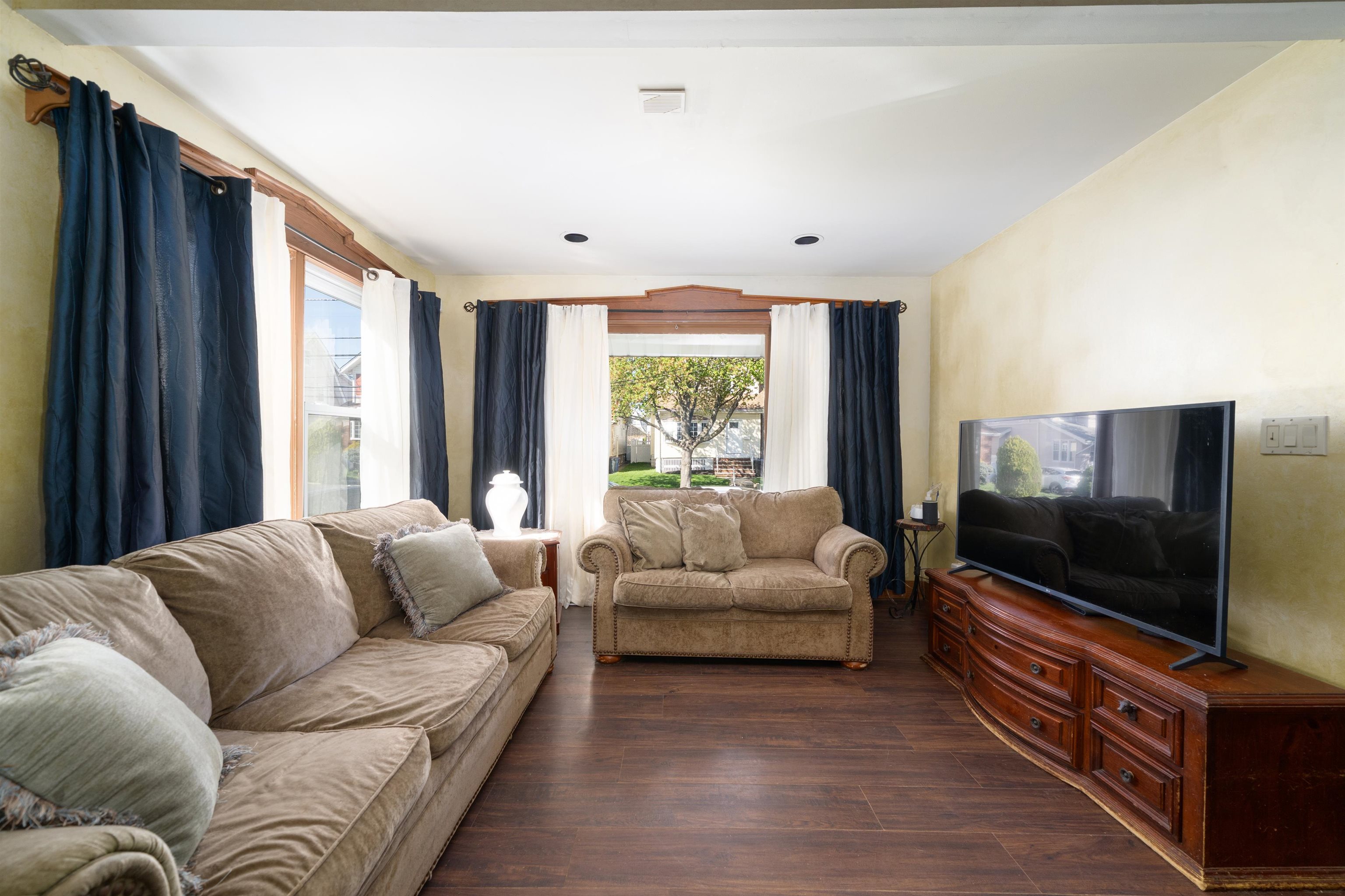 68 Elizabeth Ave, Kearny, New Jersey image 4