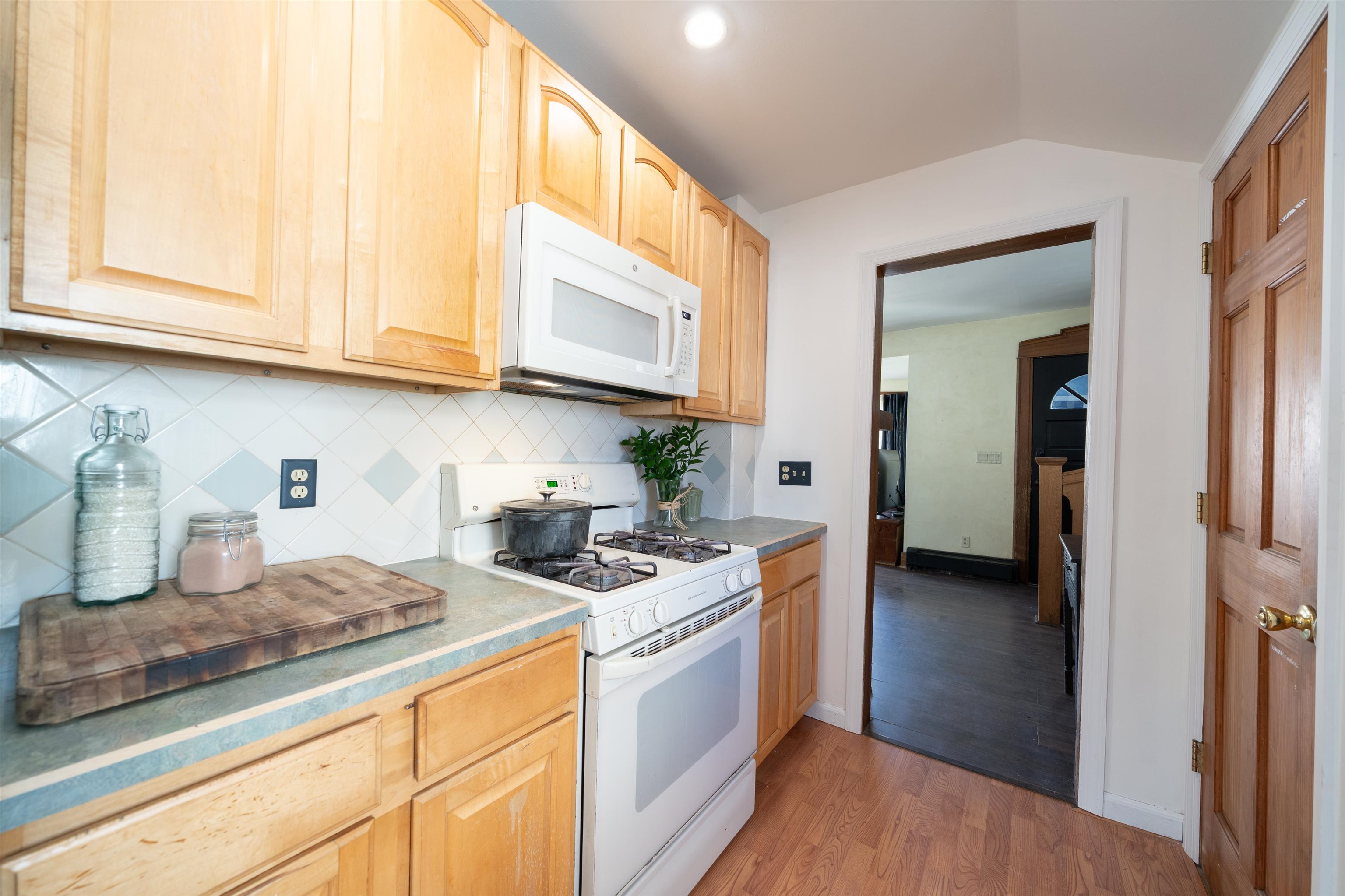 68 Elizabeth Ave, Kearny, New Jersey image 9