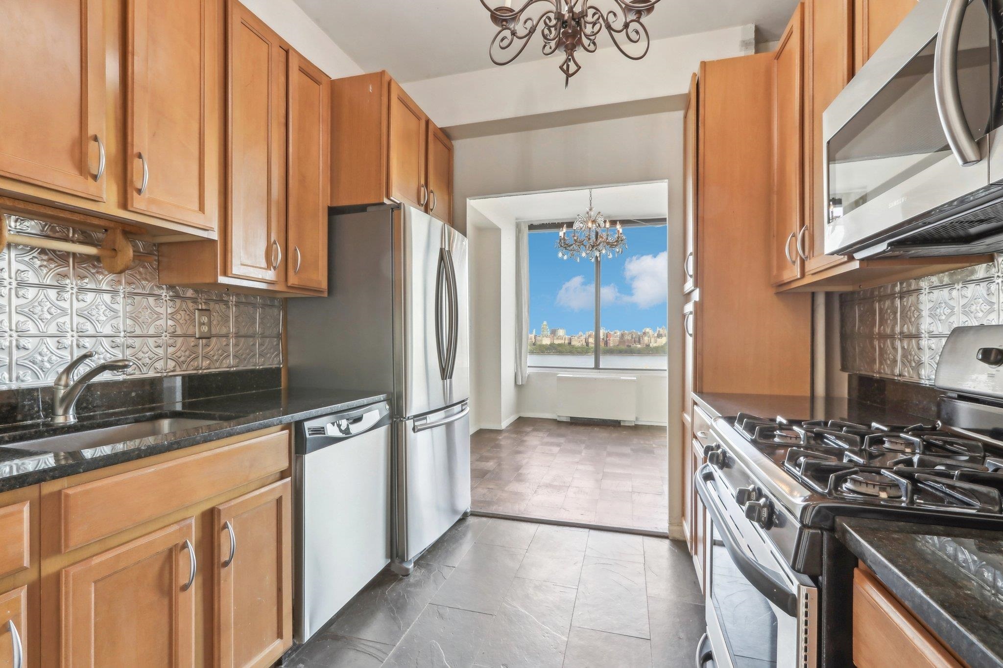 9060 Palisade Ave #405, North Bergen, New Jersey image 13