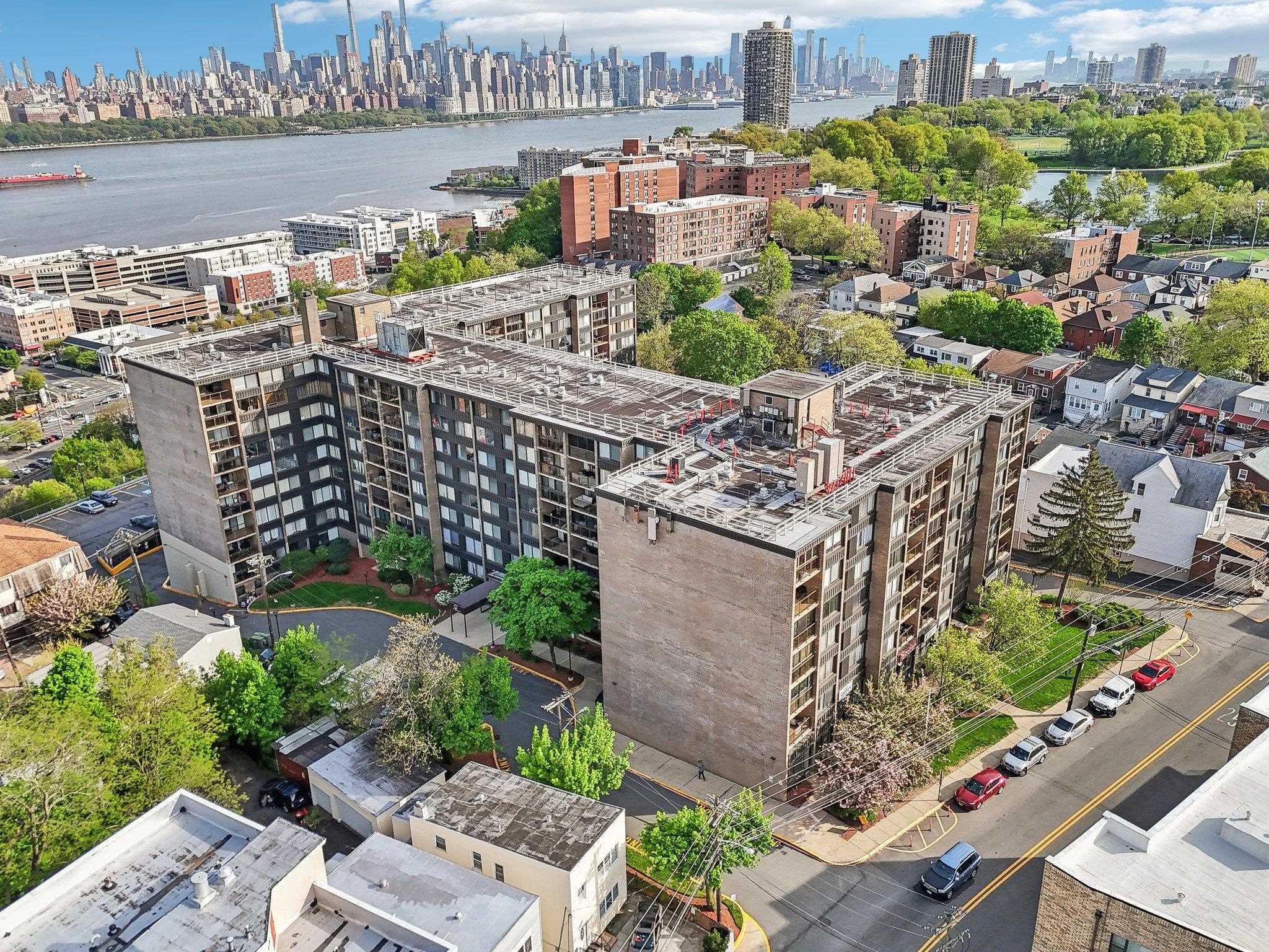 9060 Palisade Ave #405, North Bergen, New Jersey image 32