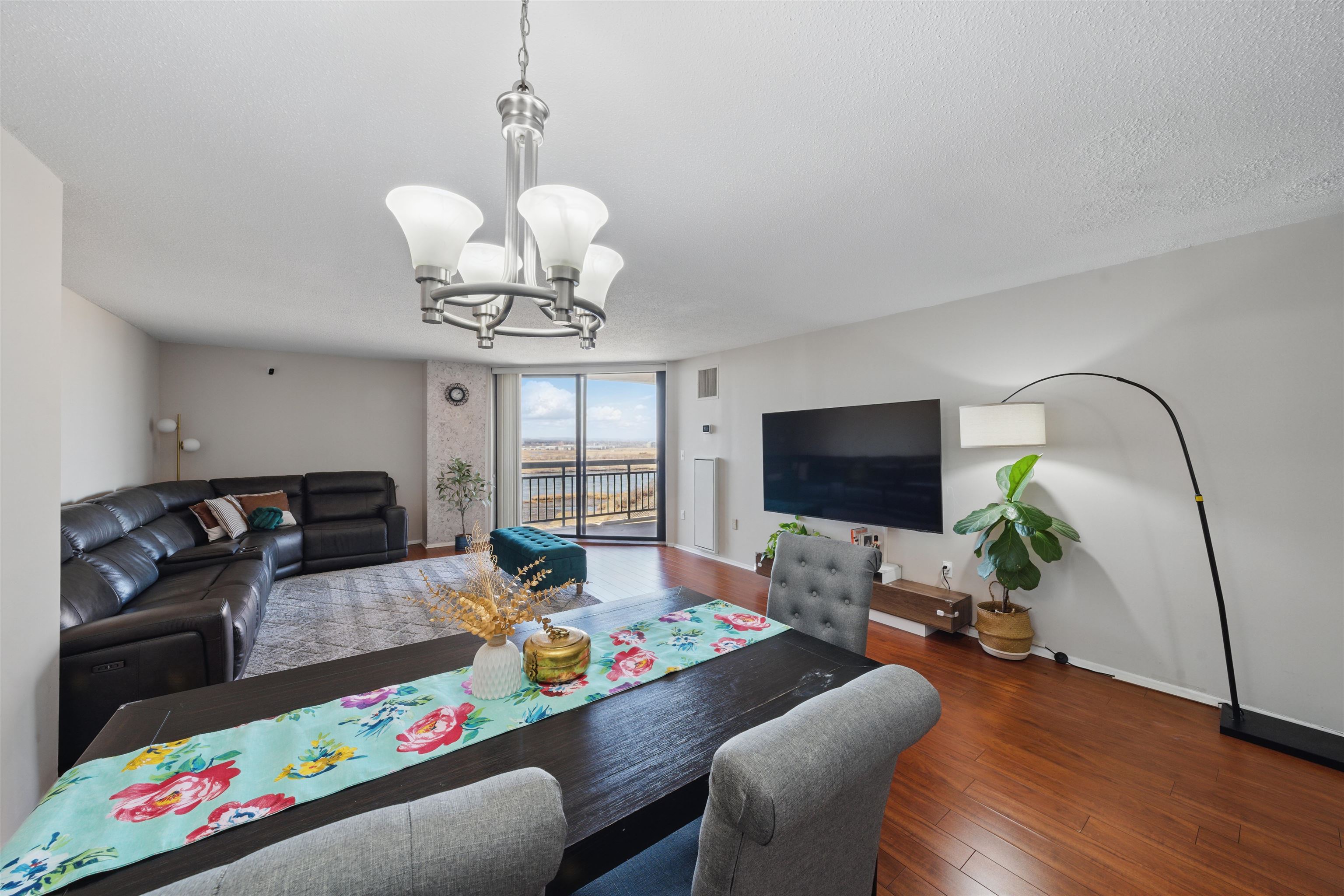 1508 Harmon Cove Tower #1508, Secaucus, New Jersey image 8