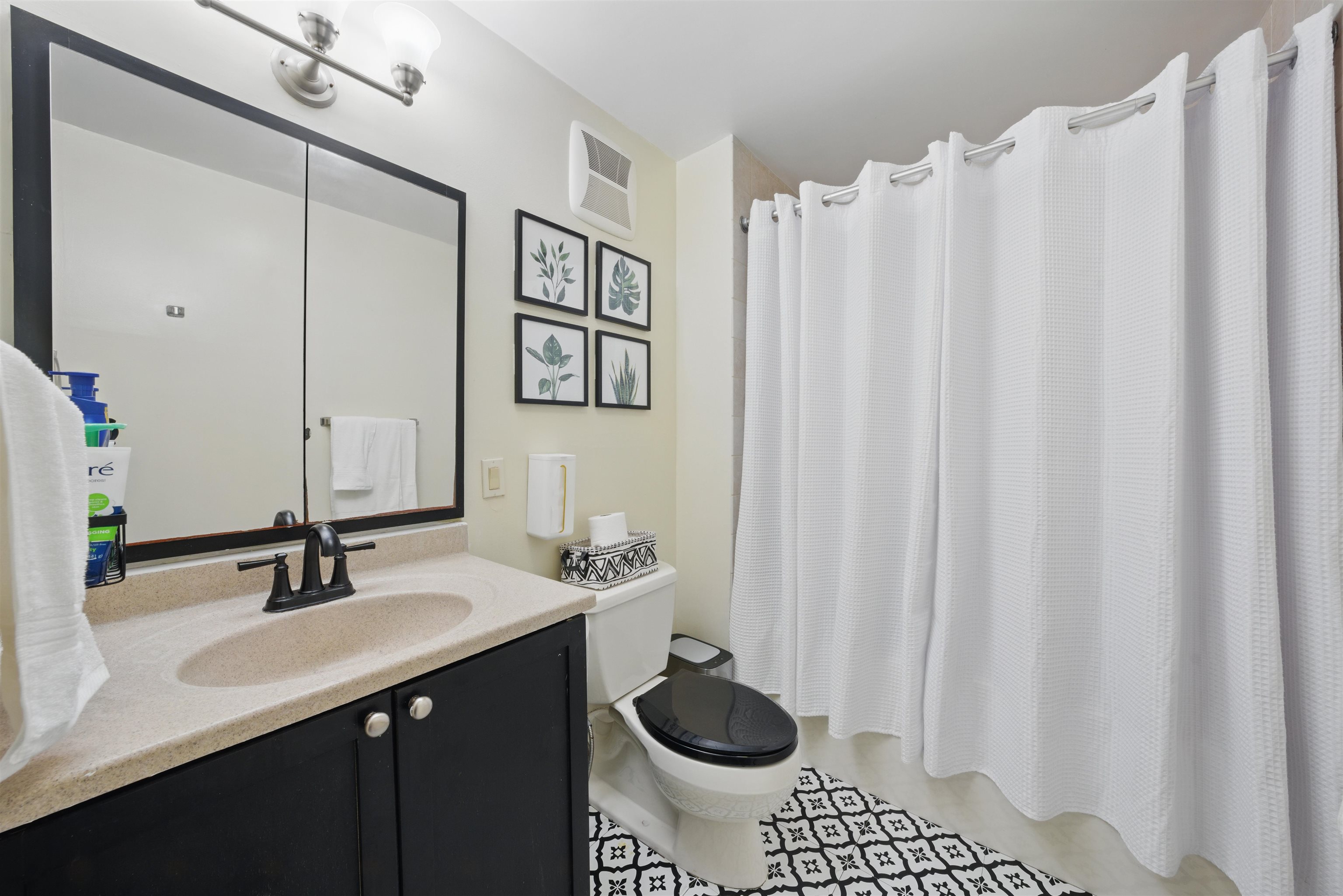 1508 Harmon Cove Tower #1508, Secaucus, New Jersey image 24
