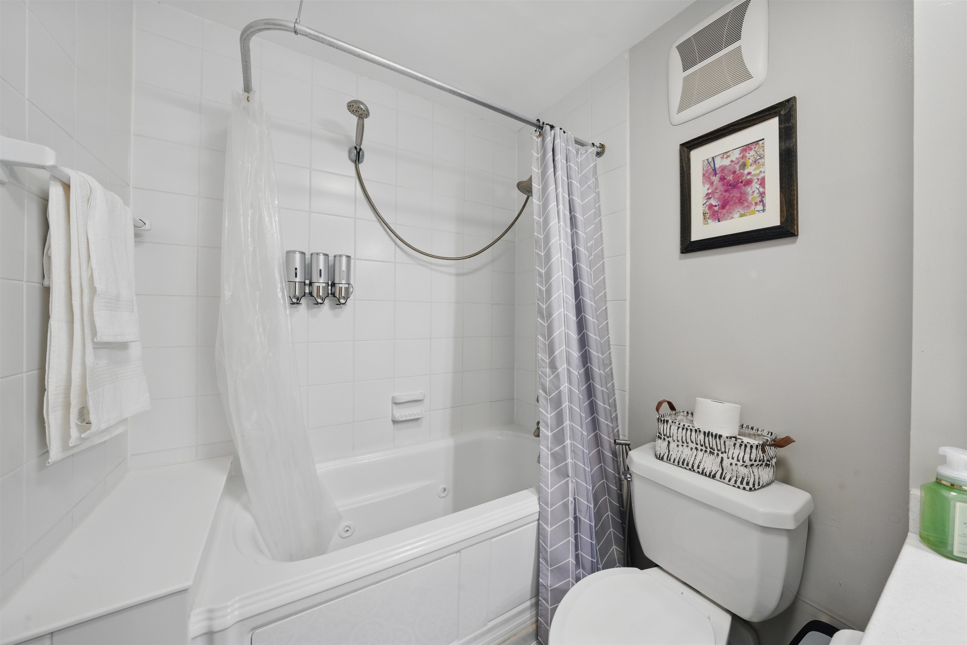 1508 Harmon Cove Tower #1508, Secaucus, New Jersey image 23