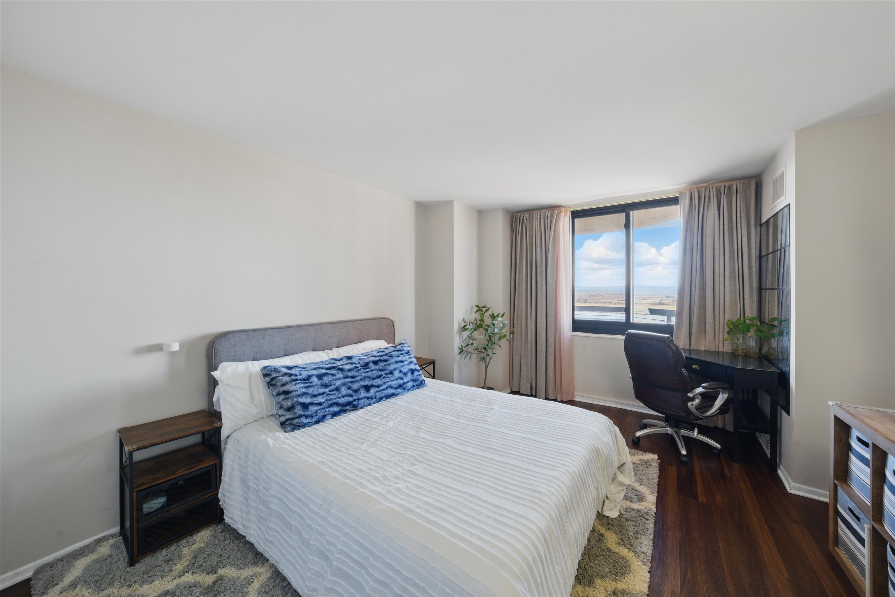 1508 Harmon Cove Tower #1508, Secaucus, New Jersey image 19