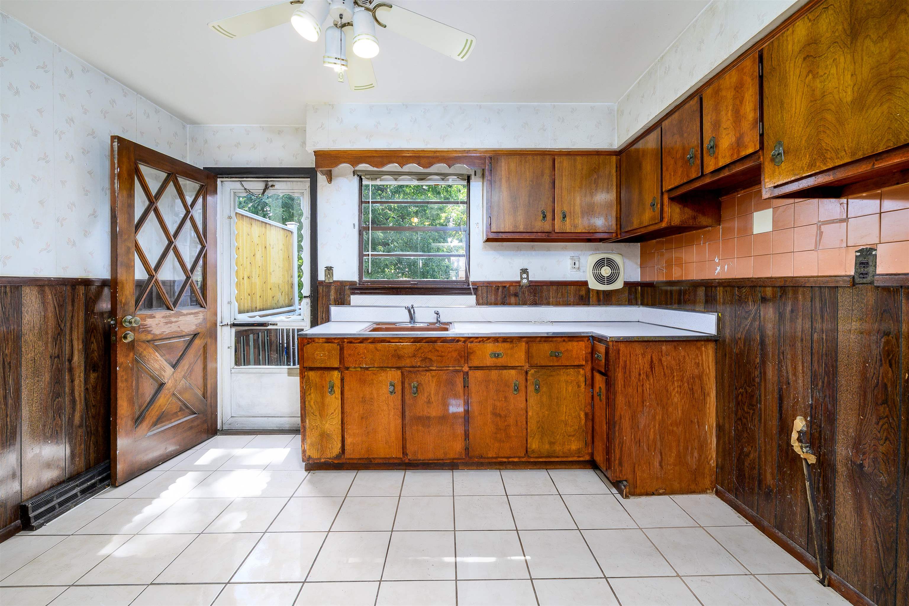 135B SUBURBIA TERRACE