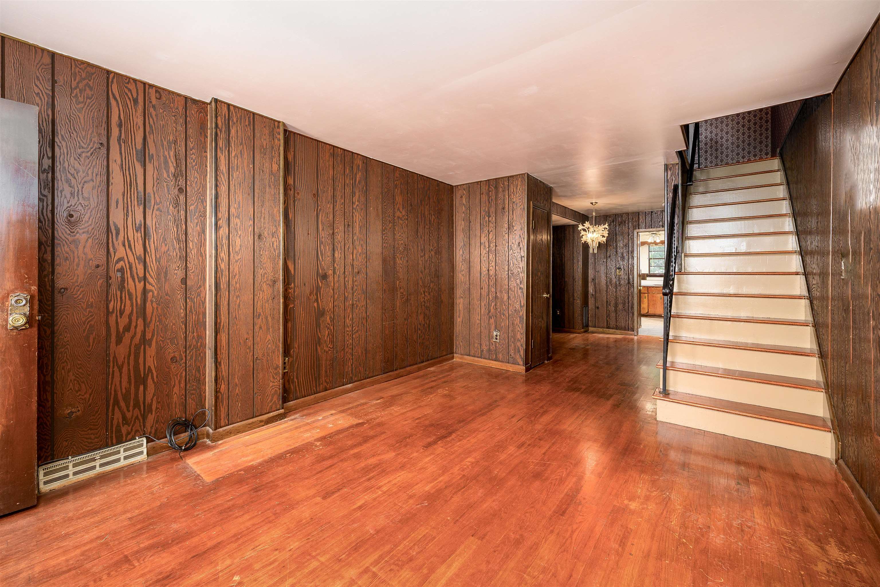 135B SUBURBIA TERRACE