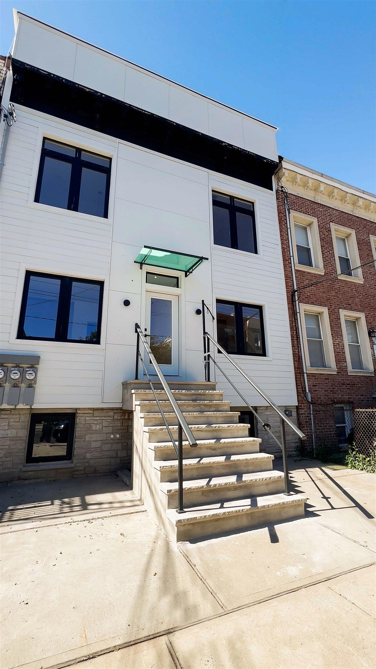 291 NEW YORK AVE 3