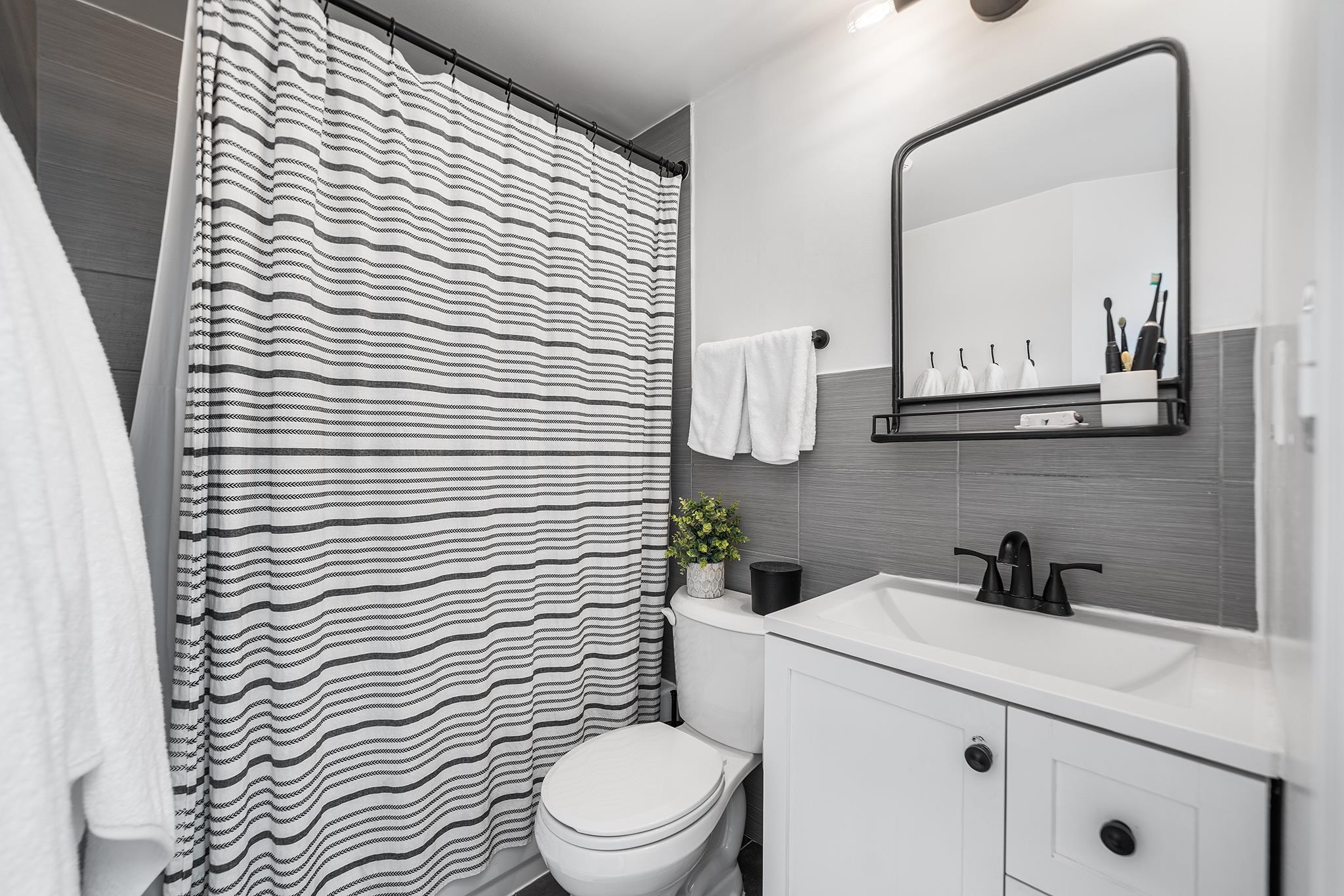 235 North St, Jersey City, New Jersey image 25