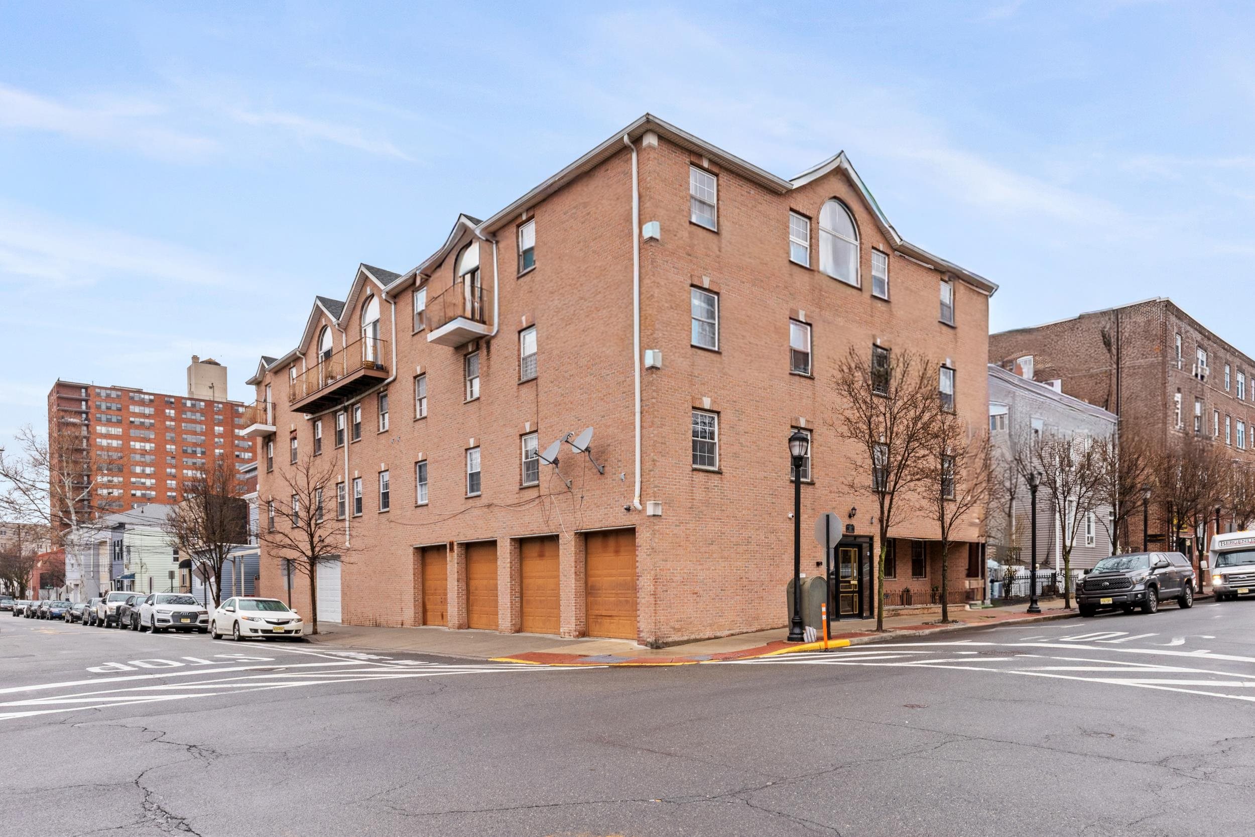 401 BERGENLINE AVE 15